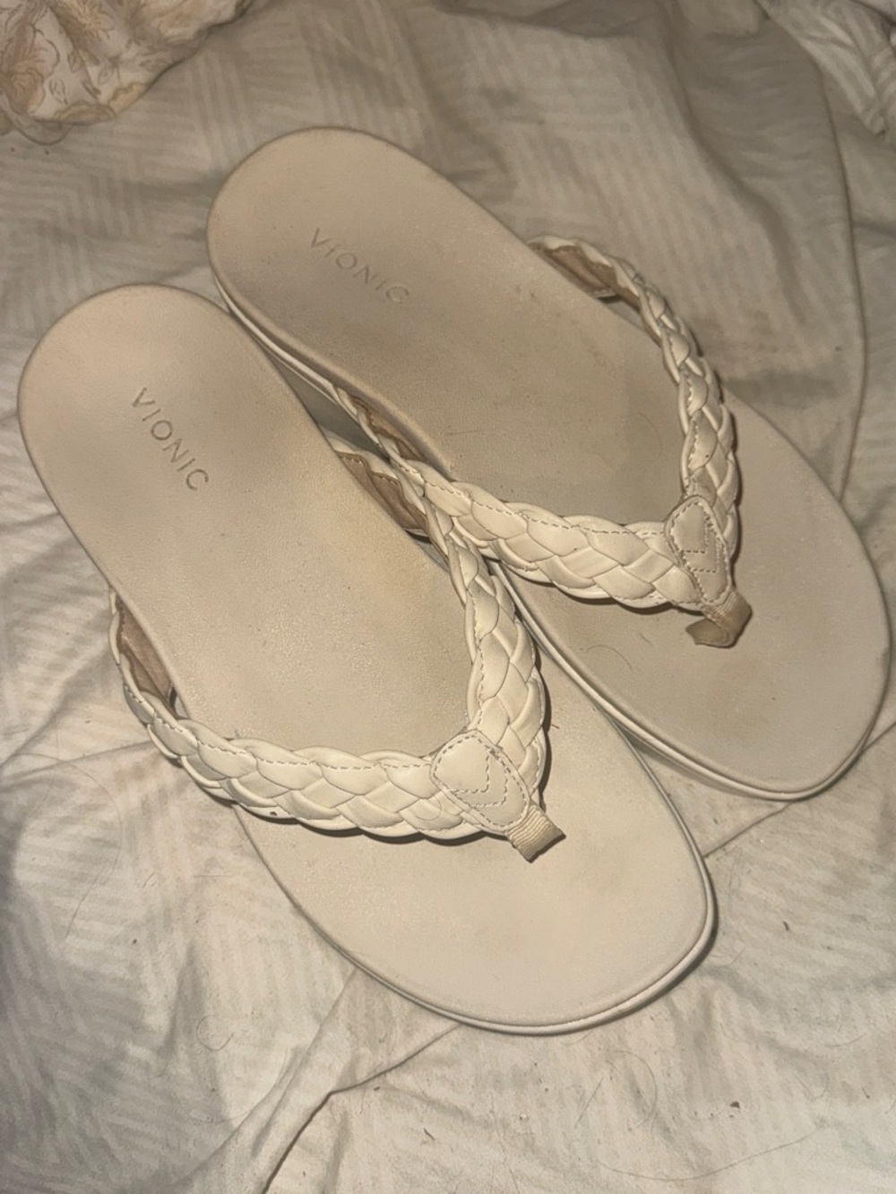 Vionic Women's Braided Cream Flip Flop Sandals